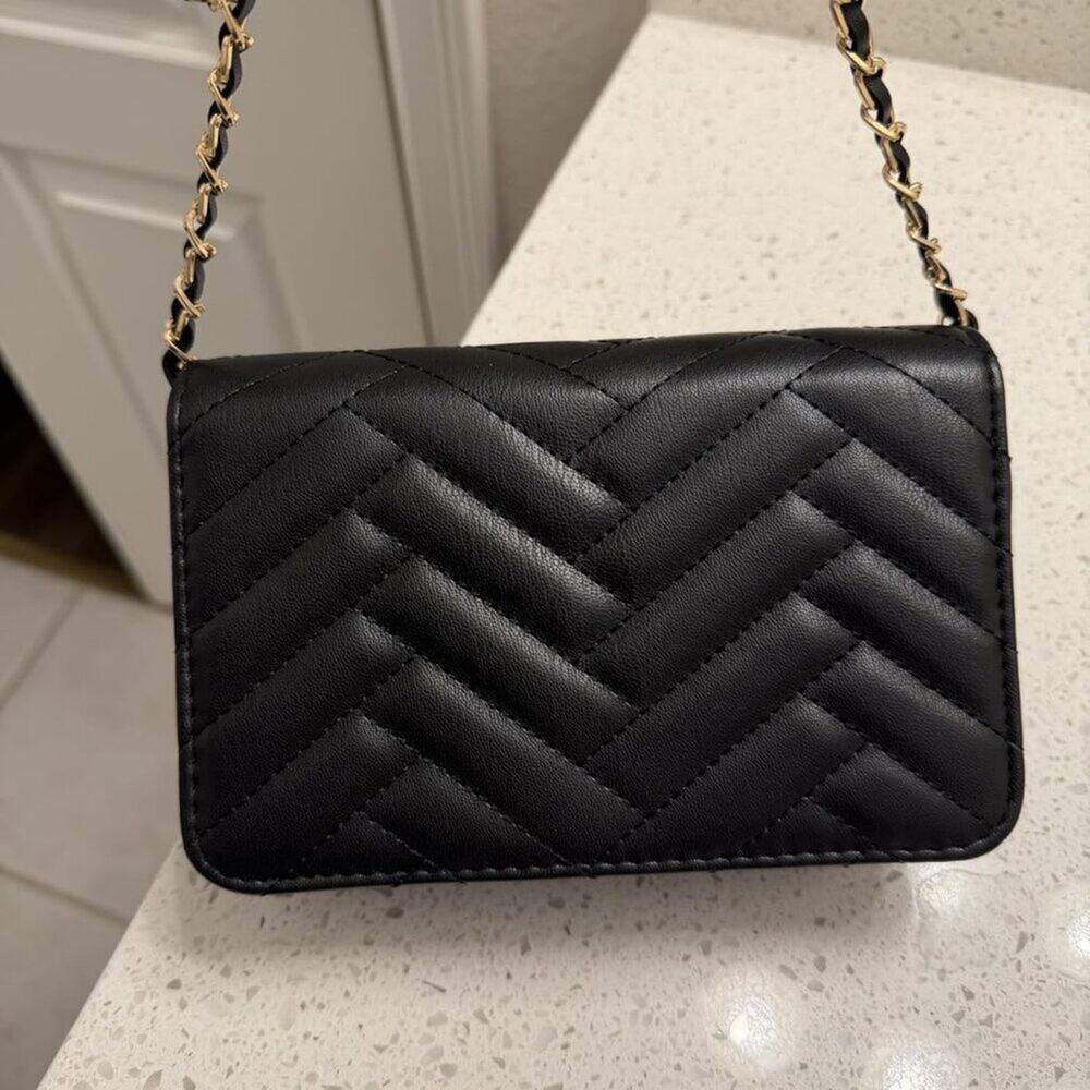 Small Black Quilted Crossbody Bag for Women – Vegan Leather Phone Wallet Purse - Picture 9 of 16